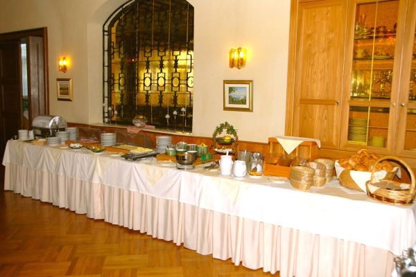 Hotel Velden Bacherlwirt (Velden am Wörthersee)